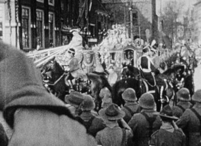 Huwelijksfilm Juliana en Bernhard gemaakt door HAF-leden / 1936 / Collectie: Haags Gemeentearchief