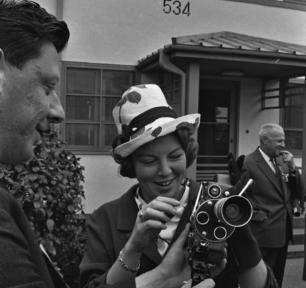 Prinses Beatrix bezoekt Japan tijdens de Olympische Spelen van 1964. Bron: website anp-archief.nl