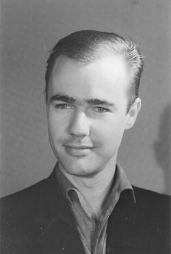 Eric Schneider, ca. 1958. Fotograaf onbekend. Bron: website Geheugenvannederland.nl.