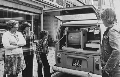 Opnames voor De Groene Eland, Wijkjournaal 1976.